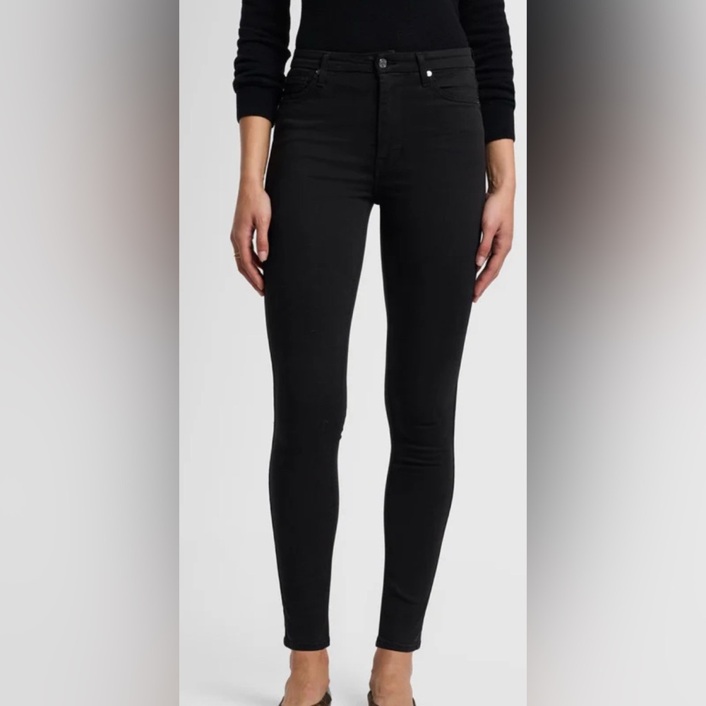 7 for all mankind black skinny jeans.‎ Women size 26.